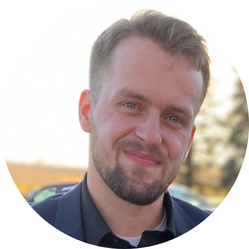 headshot of Lorren Stahl